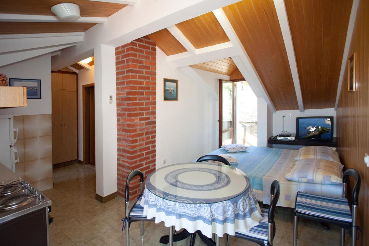 Apartment Damir Postira Εξωτερικό φωτογραφία