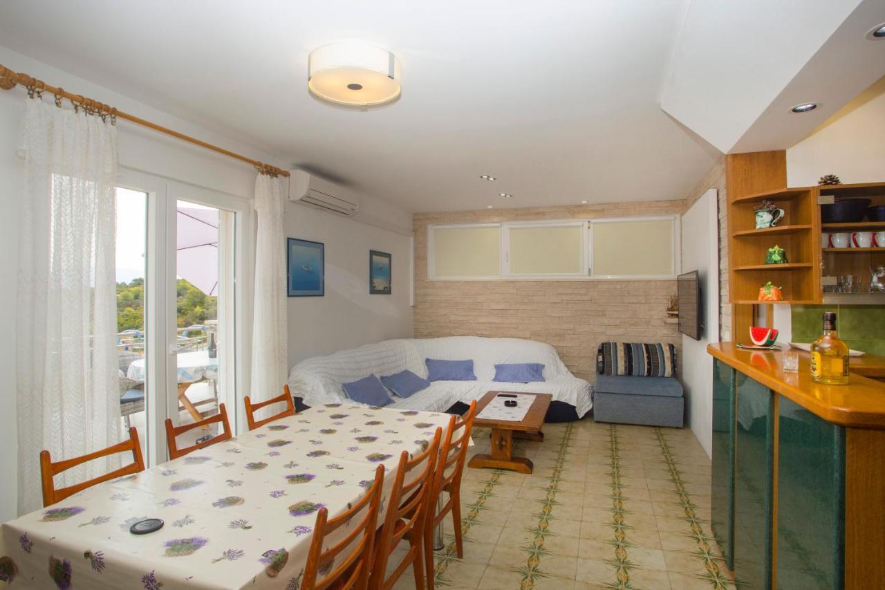 Apartment Damir Postira Εξωτερικό φωτογραφία
