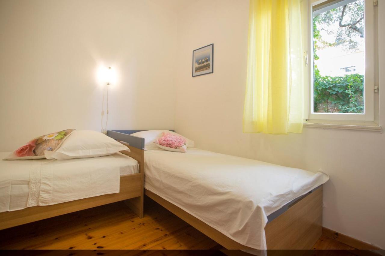 Apartment Damir Postira Εξωτερικό φωτογραφία