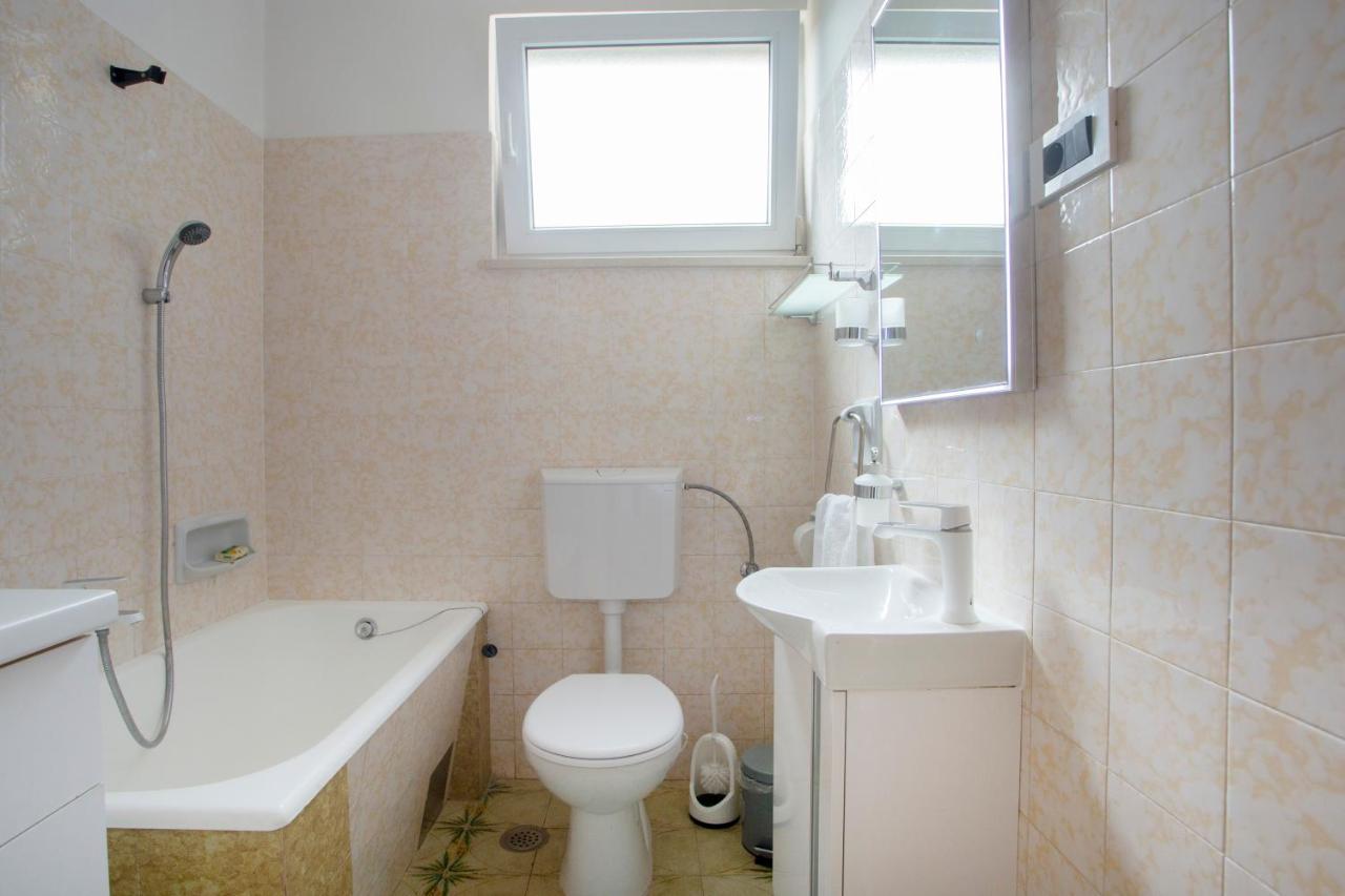 Apartment Damir Postira Εξωτερικό φωτογραφία