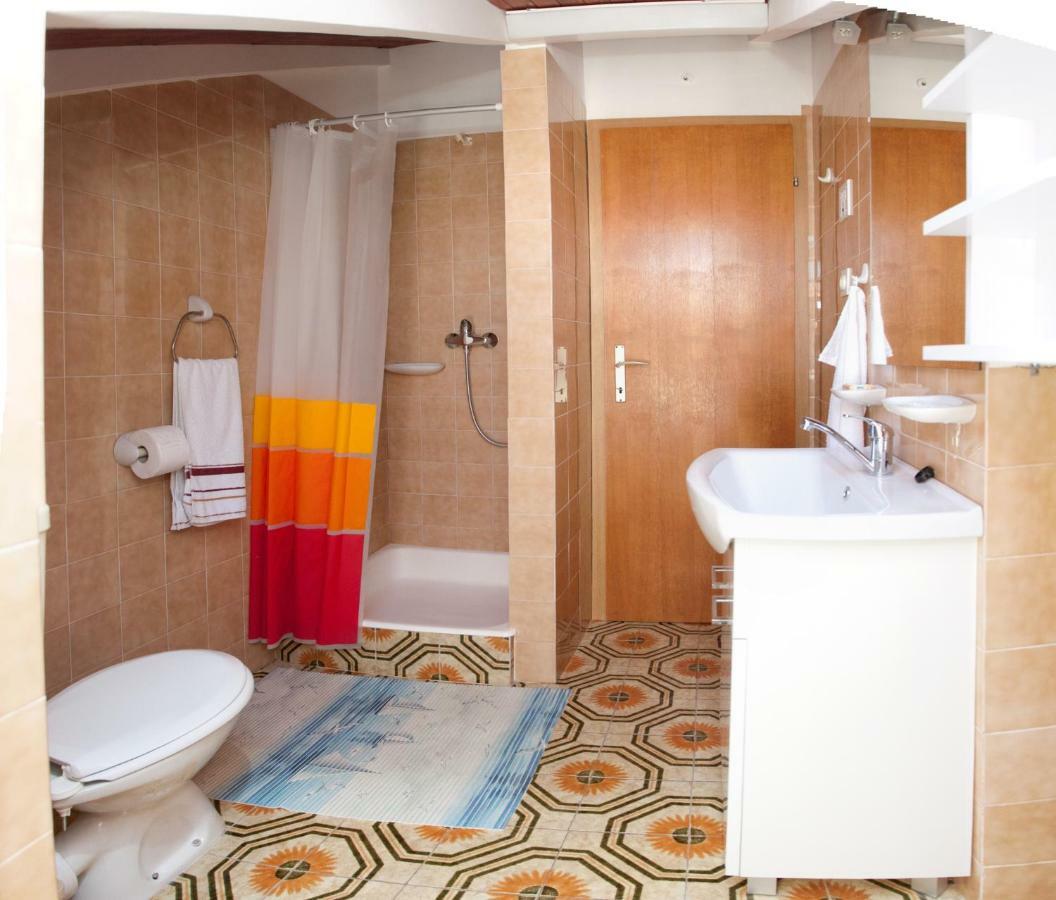 Apartment Damir Postira Εξωτερικό φωτογραφία